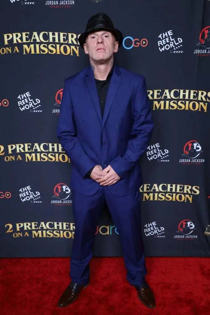 '2 Preachers On A Mission' Premiere Gets Eye-opening Welcome 5 2 Preachers atl premiere castmember red carpet IMG 6582 X4
