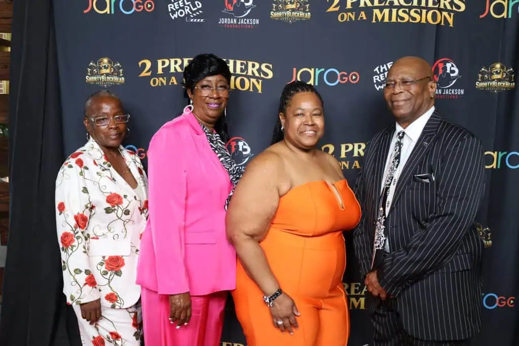 '2 Preachers On A Mission' Premiere Gets Eye-opening Welcome 2 2 Preachers atl premiere red carpet guests IMG 6513 X4
