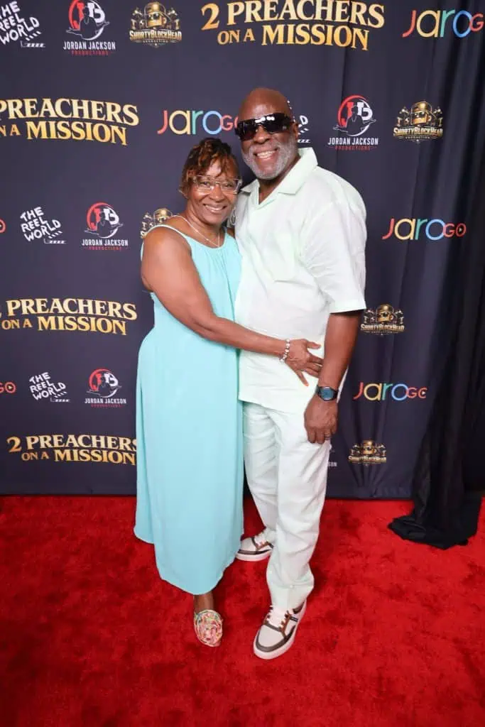 '2 Preachers On A Mission' Premiere Gets Eye-opening Welcome 4 2 Preachers atl premiere red carpet guests IMG 6606 X4